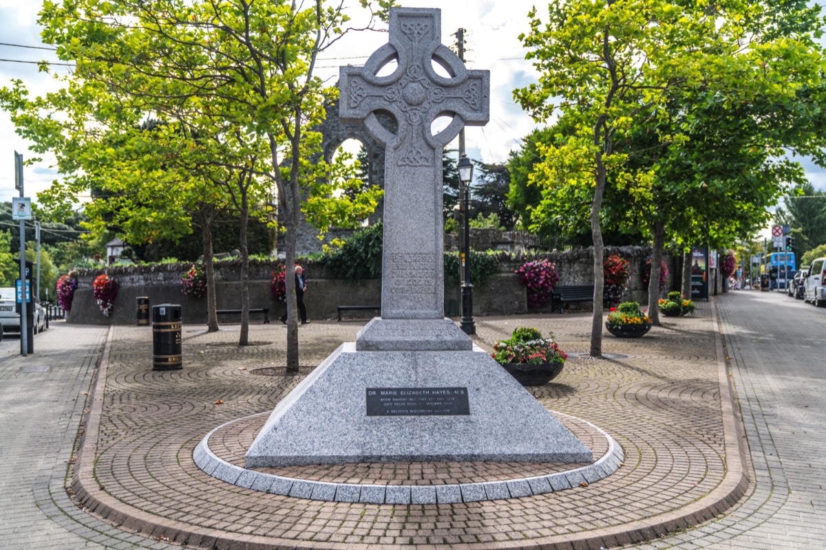 THE HAYES CROSS [ALSO KNOWN AS THE RAHENY CROSS] 001