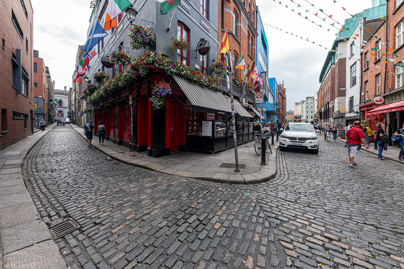  TEMPLE BAR 