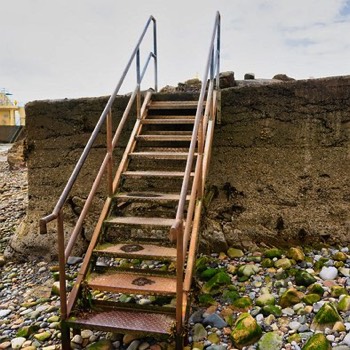  BLACK ROCK BEACH 