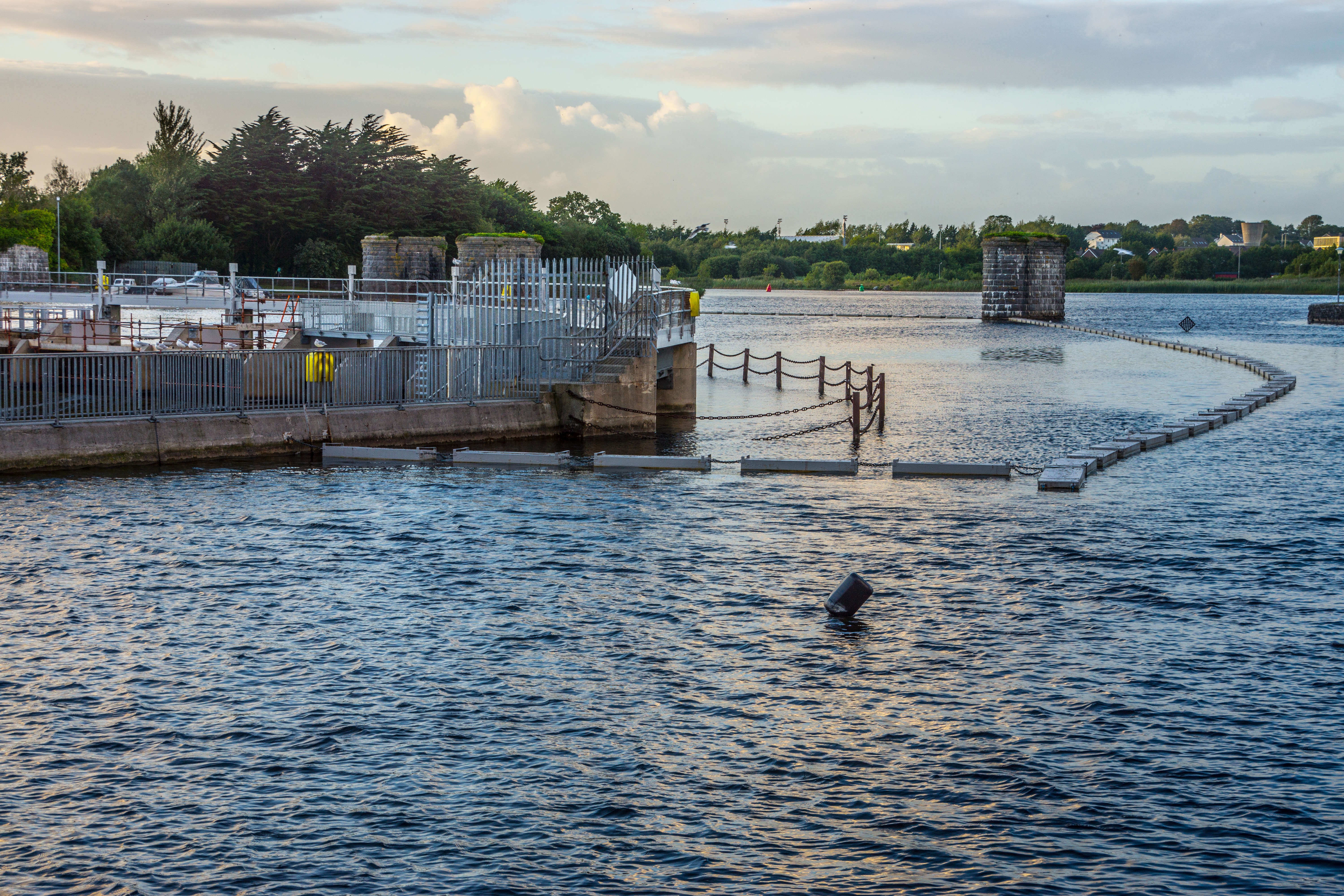  THE WATERWAYS OF GALWAY 003 