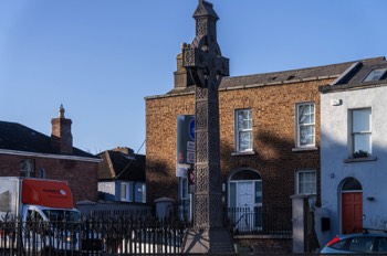  CELTIC CROSS 