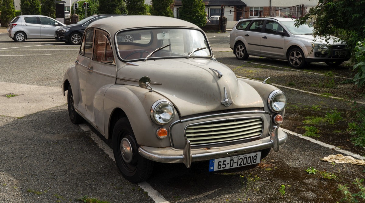 MORRIS MINOR- MINOR 1000  NOT IN GREAT CONDITION 004
