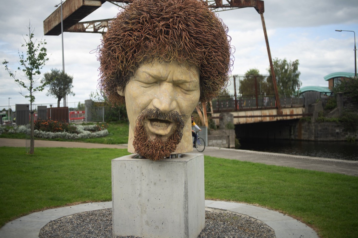 STATUE OF LUKE KELLY BY VERA KLUTE  HAS ALREADY BEEN VANDALISED FIVE TIMES  003