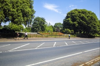  PHOENIX PARK LARGEST ENCLOSED PUBLIC PARK IN EUROPE 