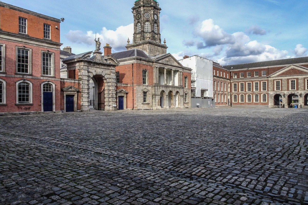 DUBLIN CASTLE IS LIKE A GHOST CASTLE - WHERE HAVE ALL THE PEOPLE GONE  012