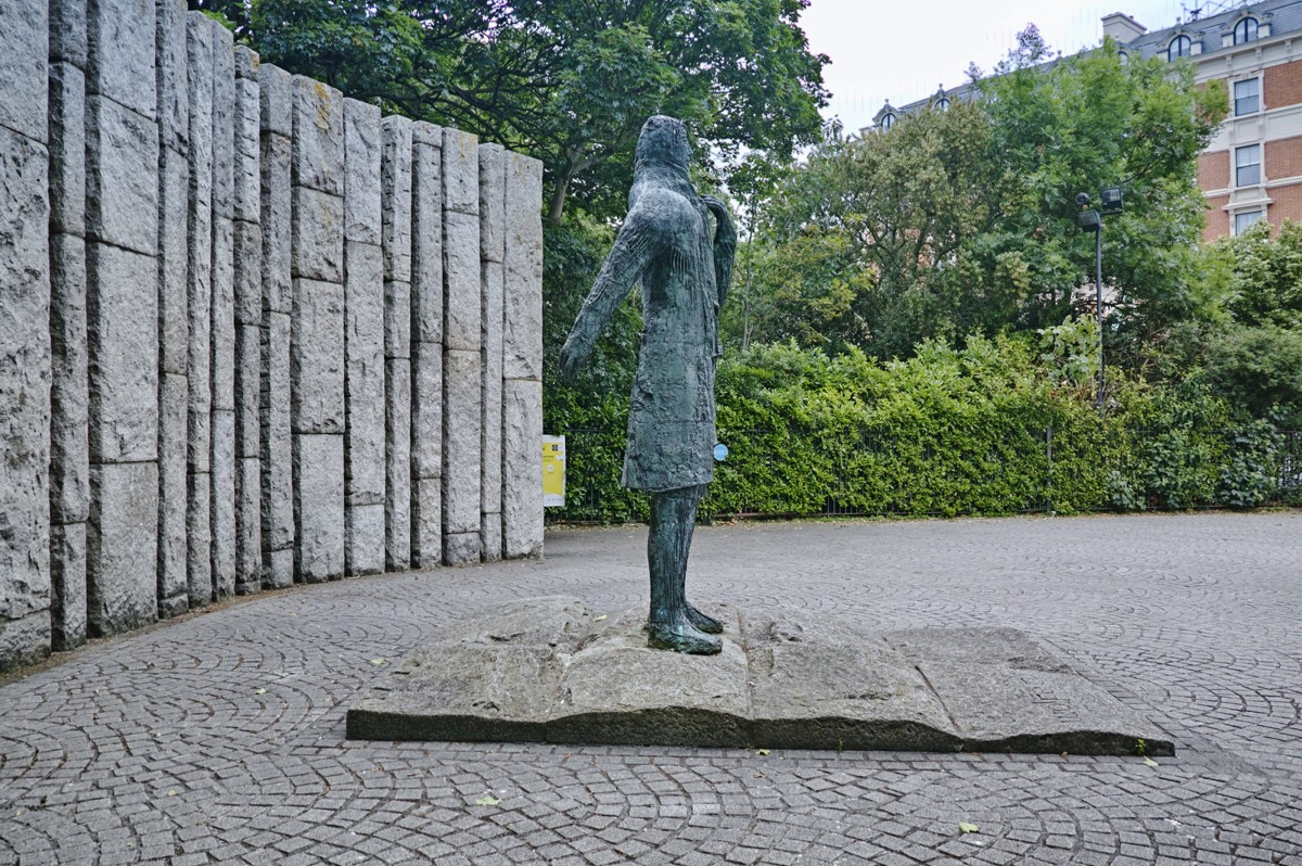 WOLFE TONE BY EDDIE DELANEY  OR TONEHENGE AS IT IS KNOWN BY LOCALS  001
