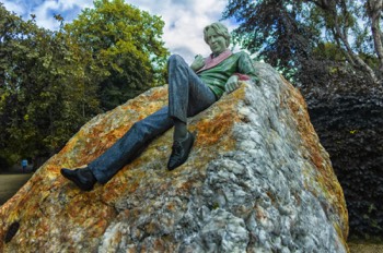  OSCAR WILDE SCULPTURE BY DANNY OSBORNE - THREE ELEMENTS 