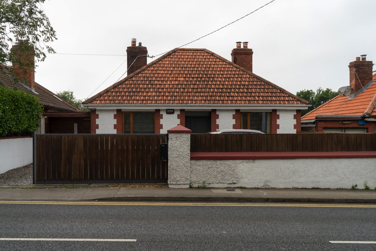 HOUSES AND HOMES ALONG DUNDRUM ROAD 009