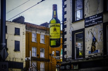  THE FLOWING TIDE PUB IS LOCATED ON ABBEY STREET AND MALBOROUGH STREET 