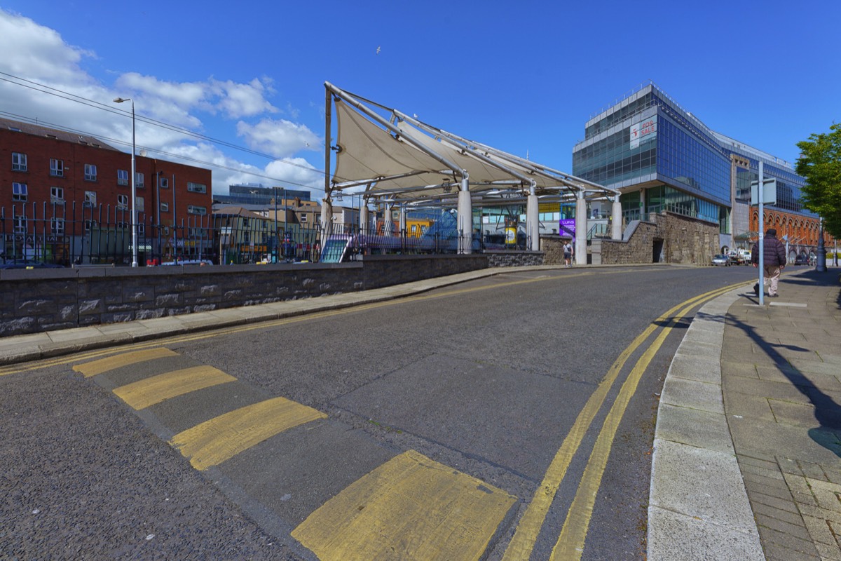 LUAS TRAM STOP AT CONNOLLY RAILWAY STATION 003