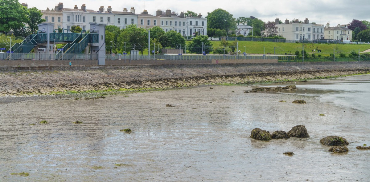 THE SALTHILL AND MONKSTOWN DART STATION - DUN LAOGHAIRE  002