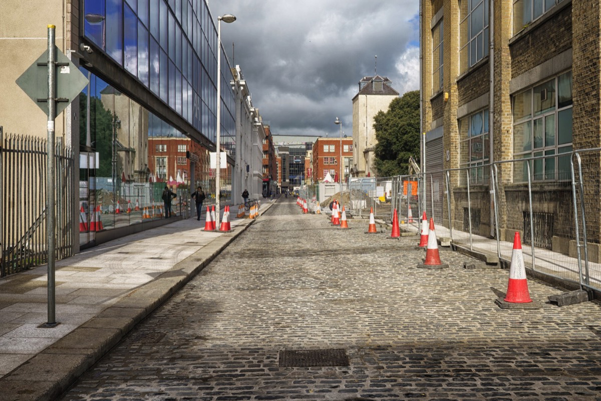 WOLFE TONE STREET AND PARK - REFURBISHMENT WELL UNDER WAY 001