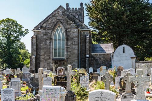 ST MARY'S CHURCH OF IRELAND GRAVEYARD -  KERBING PROHIBITED  010