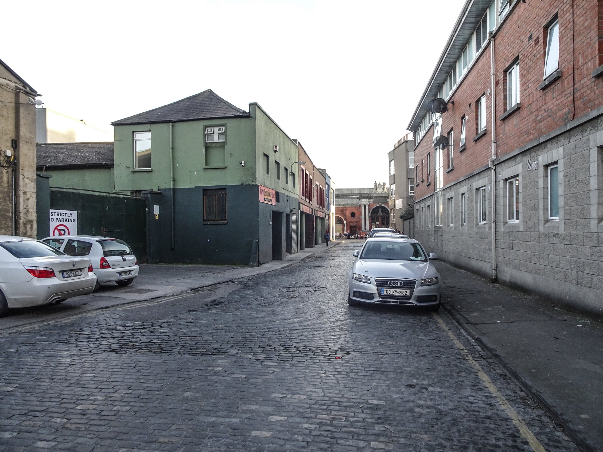 THE AREA OF DUBLIN OCCUPIED BY THE OLD VICTORIAN FRUIT AND VEGETABLE MARKET - AND NEARBY [CURRENTLY BEING REDEVELOPED]-149066-squashed