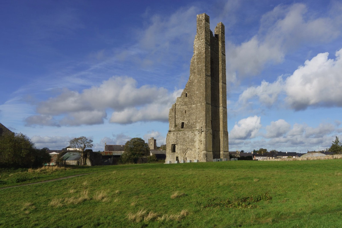 THE YELLOW STEEPLE IN TRIM COUNTY MEATH 007