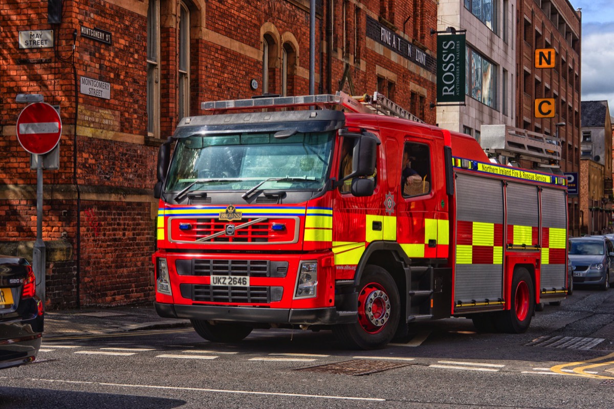 FIRE BRIGADE ON CALL OUT -BELFAST MAY 2015 006