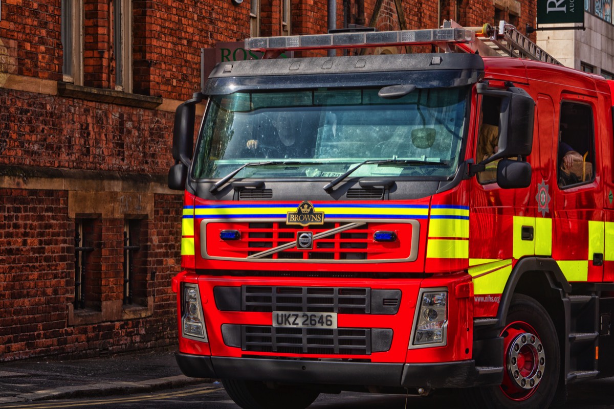 FIRE BRIGADE ON CALL OUT -BELFAST MAY 2015 008