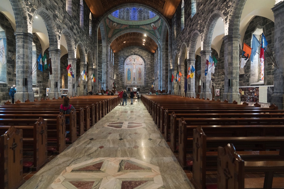 GALWAY - INSIDE THE CATHEDRAL 004