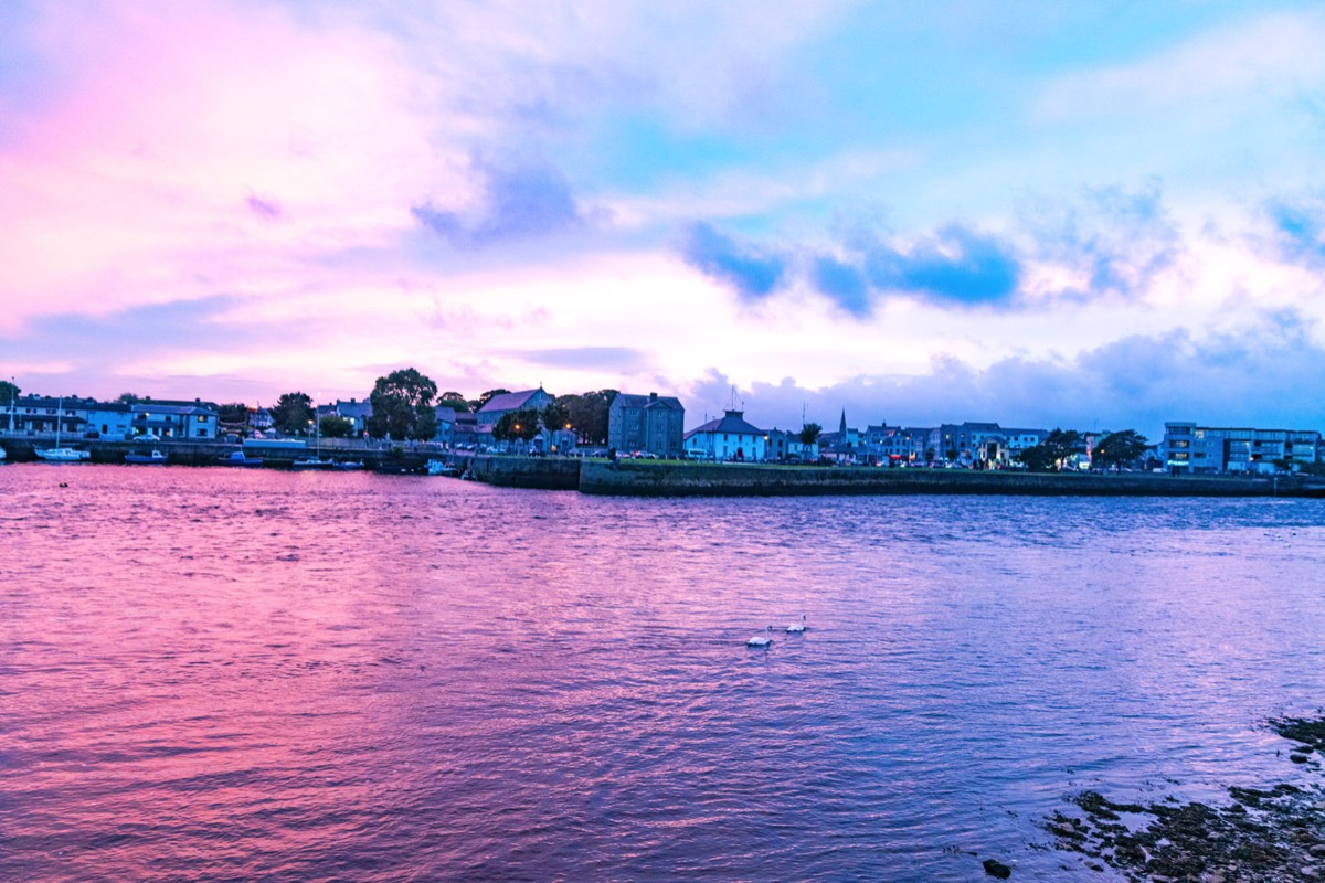 THE CLADDAGH AREA AT SUNSET 019