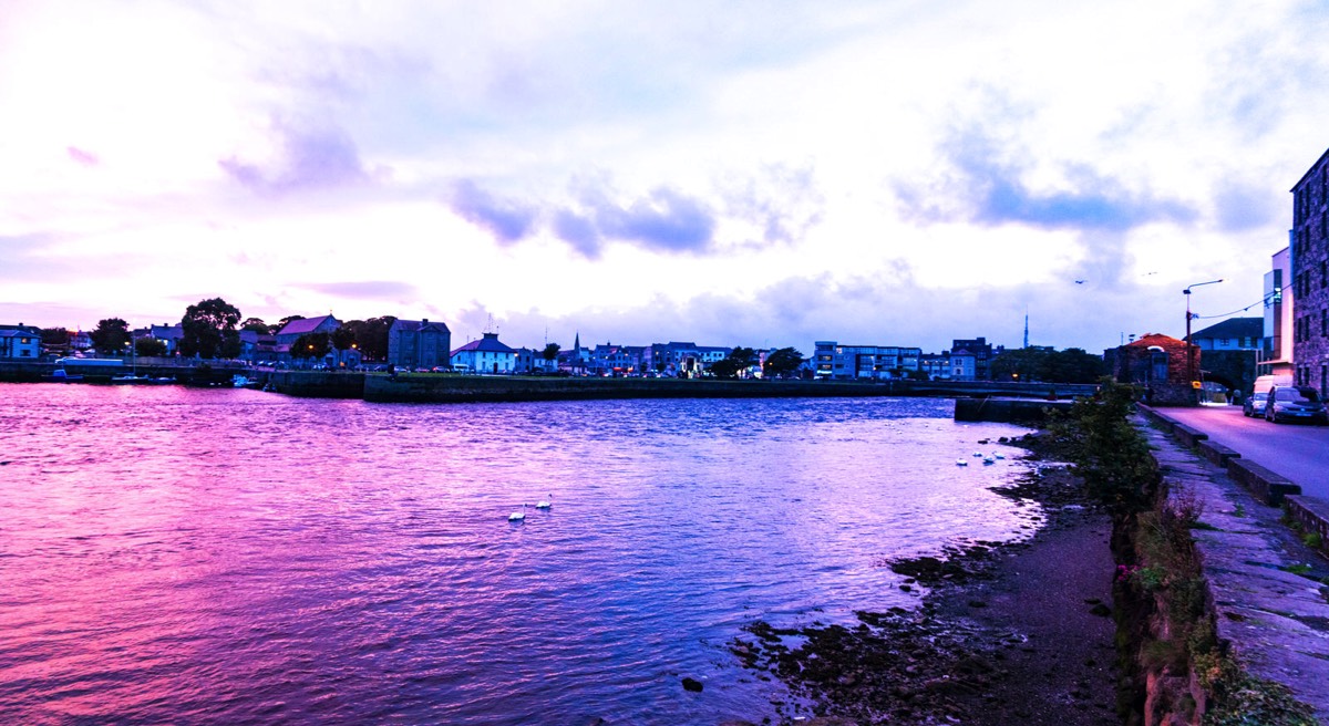 THE CLADDAGH AREA AT SUNSET 020