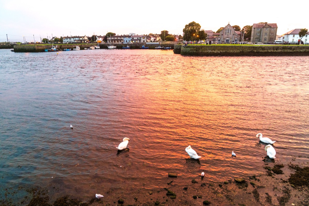 THE CLADDAGH AREA AT SUNSET 023