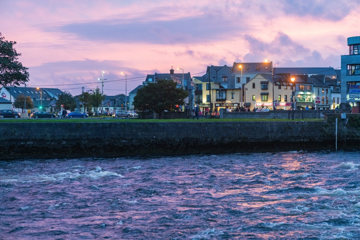 THE CLADDAGH AREA AT SUNSET 030