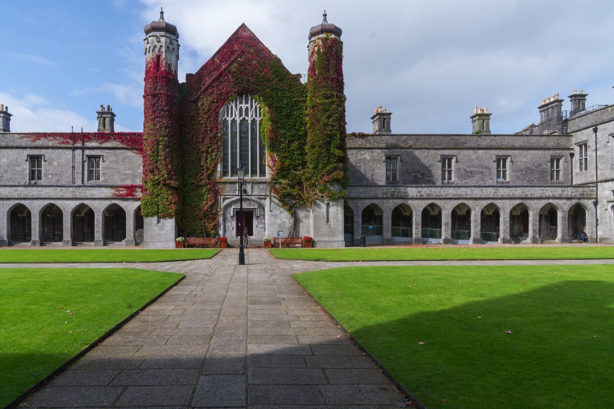 UNIVERSITY CAMPUS IN GALWAY 002