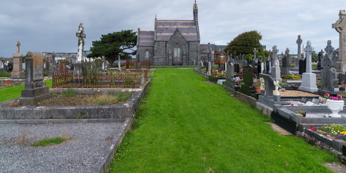 BOHERMORE CEMETERY IN GALWAY 030